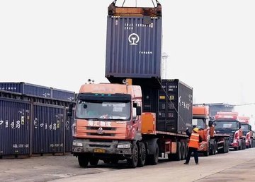 广州南沙物流枢纽 专业集装箱拖车与集卡运输服务全解析